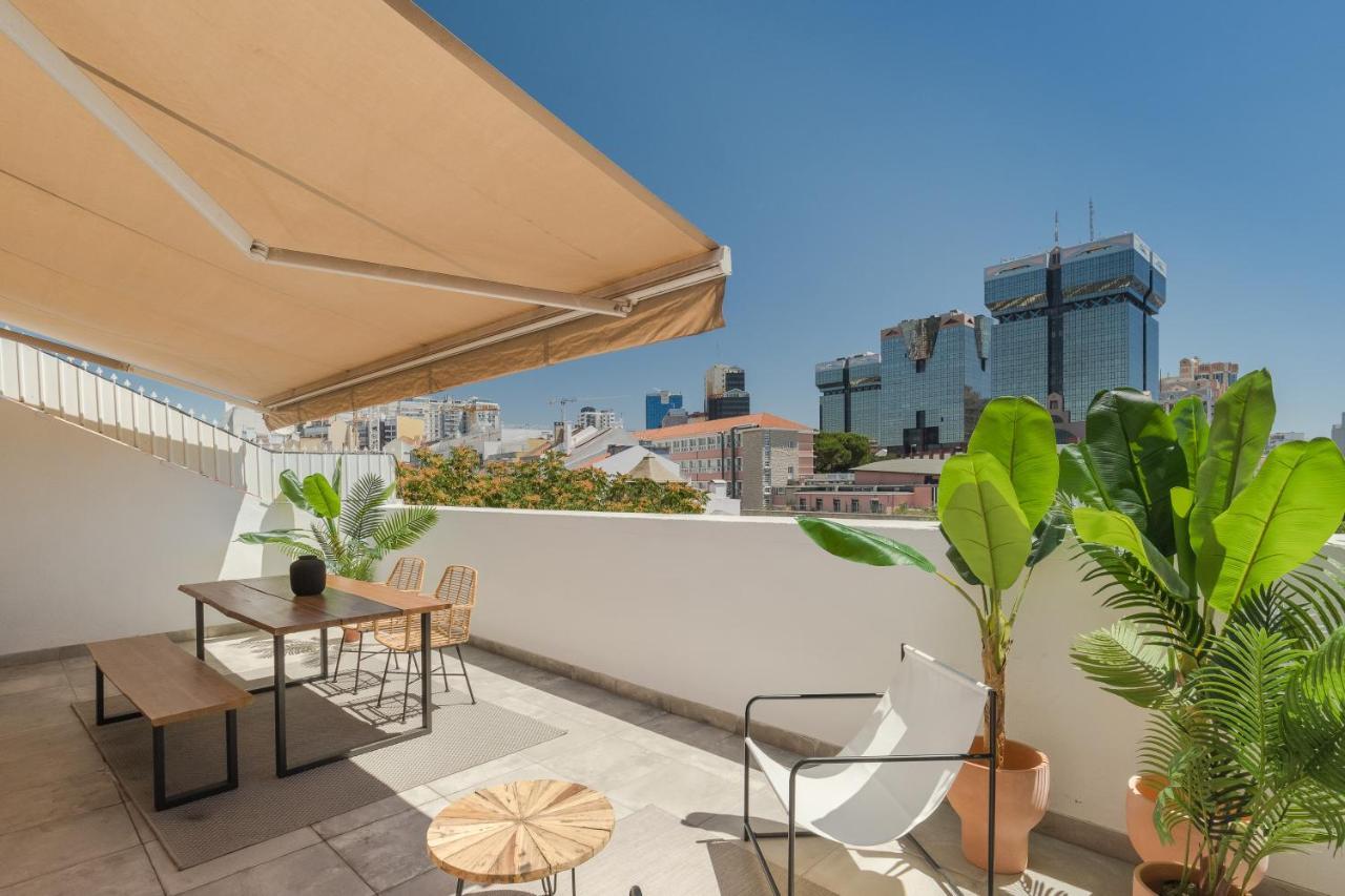 Casa Boma - Lighting With Private Balcony - Campolide I * Lisboa