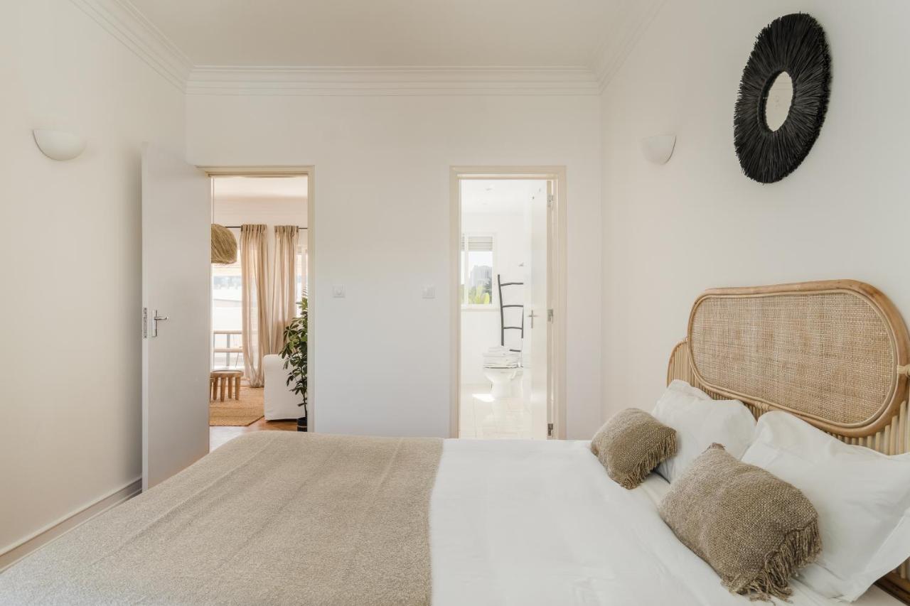 Casa Boma - Lighting With Private Balcony - Campolide I * Lisboa